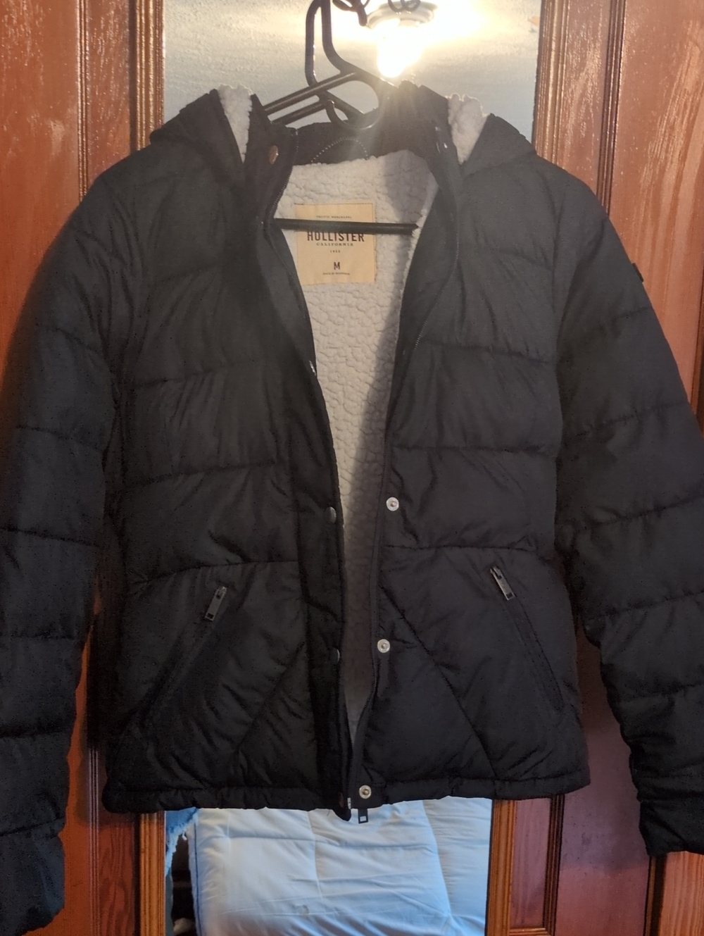 Hollister Black Quilted Puffer Jacket with Sherpa Hood Lining